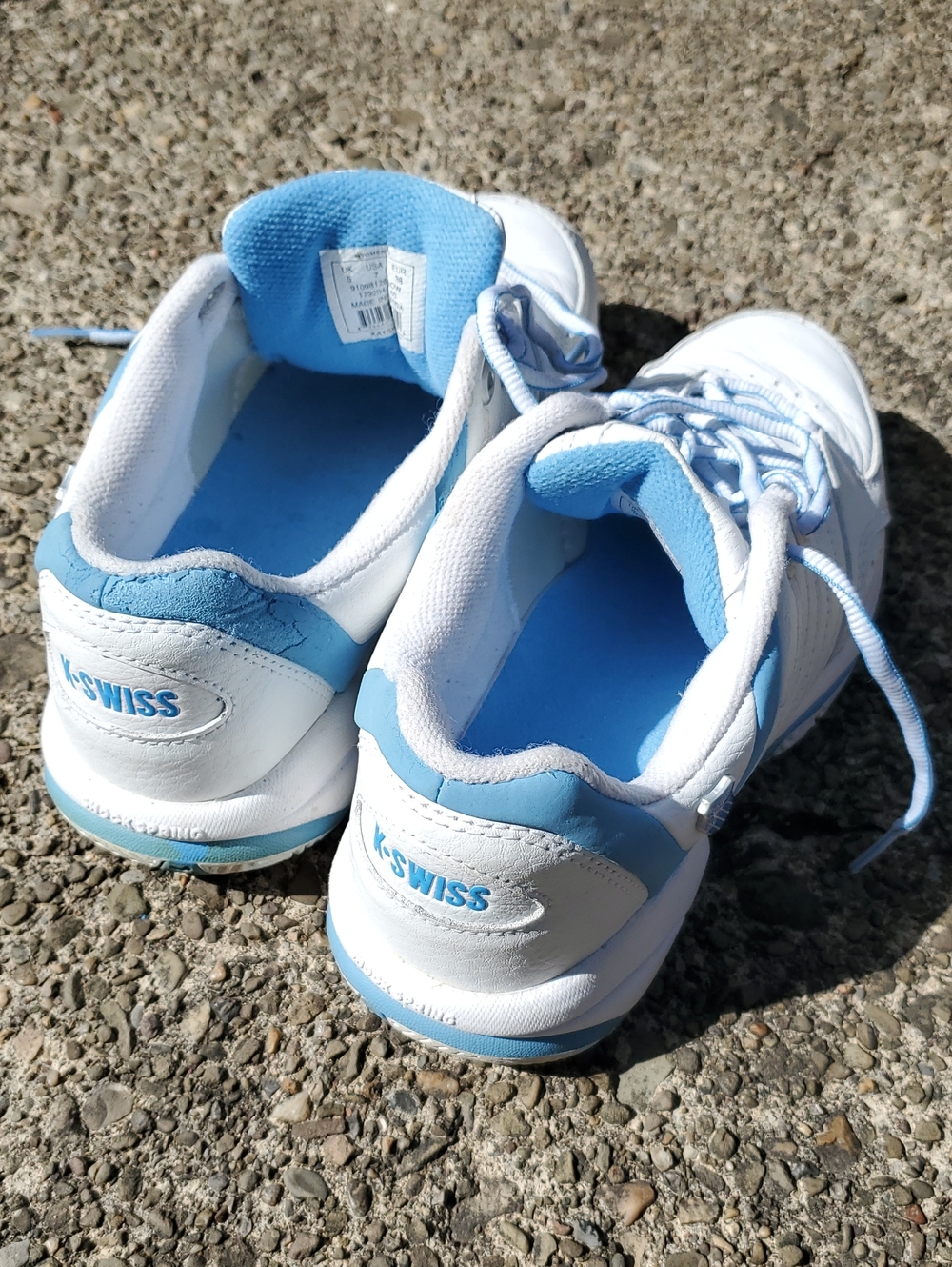 K-Swiss Women S 7 Athletic Shoes in White and Light Blue